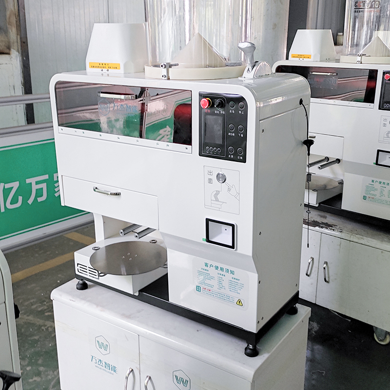 All kinds of size noodle from vegetable noodle machine